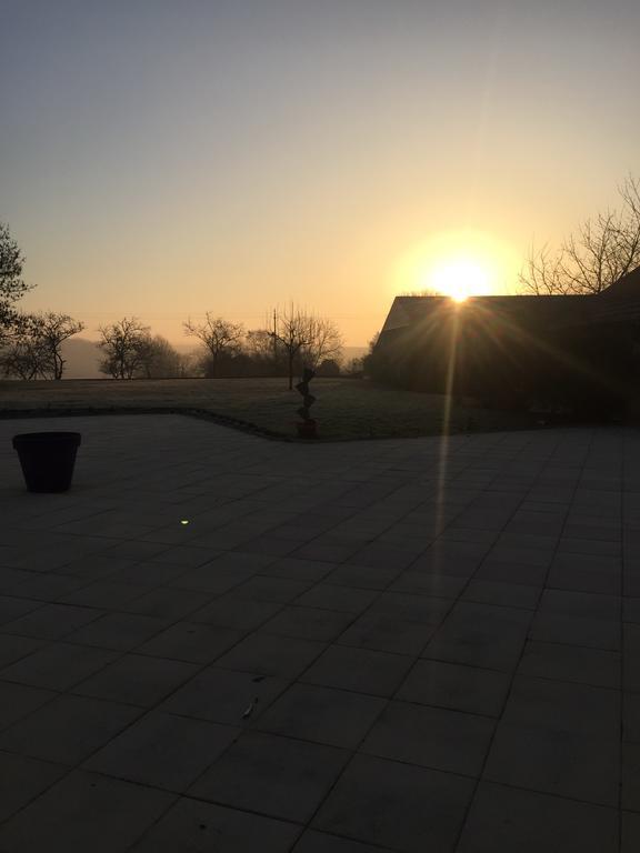 Au Pied De La Roche Lägenhet Exteriör bild